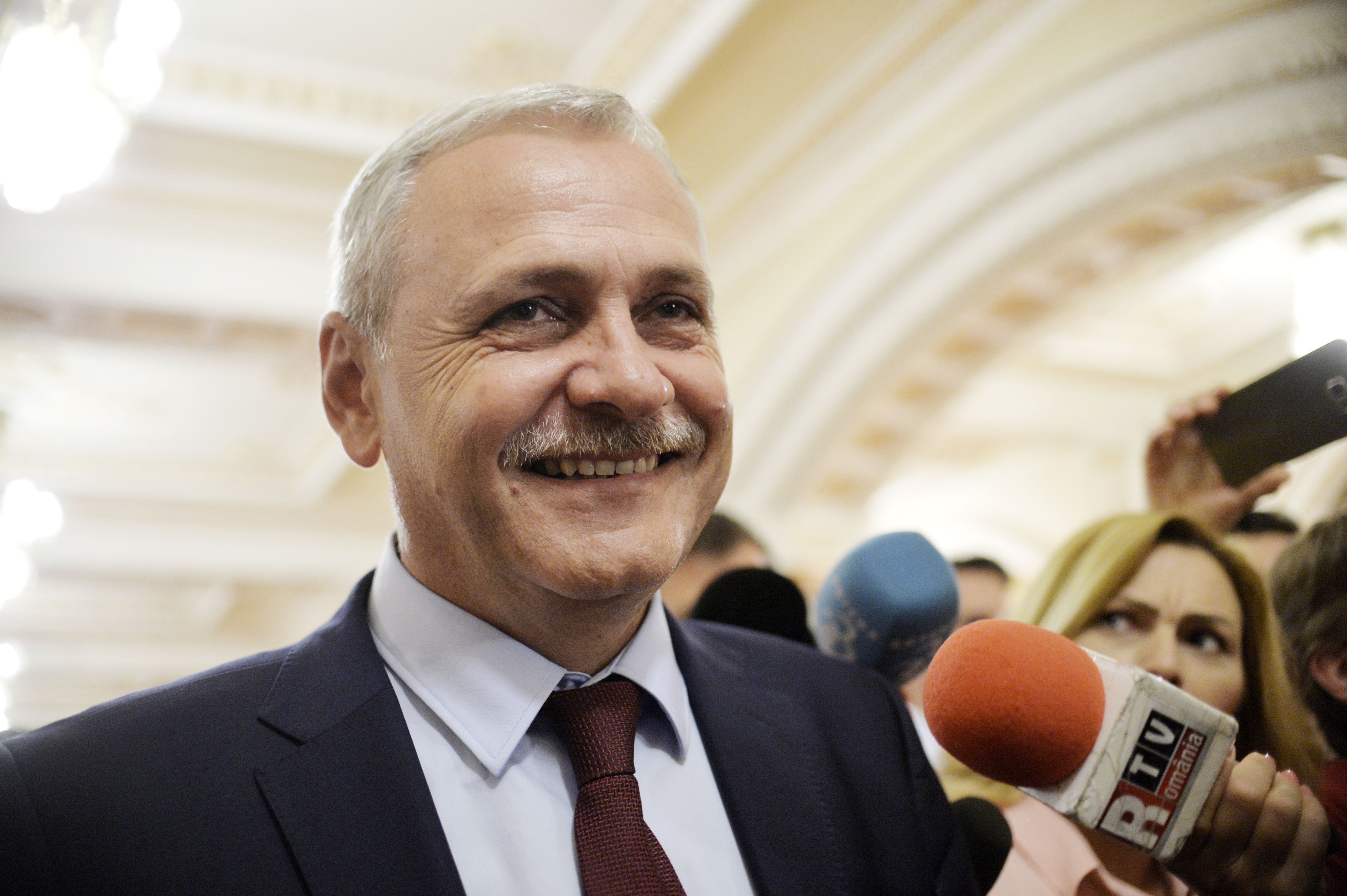 Dragnea Reacționează După Ce Ponta A Arătat Poza In Care Apare