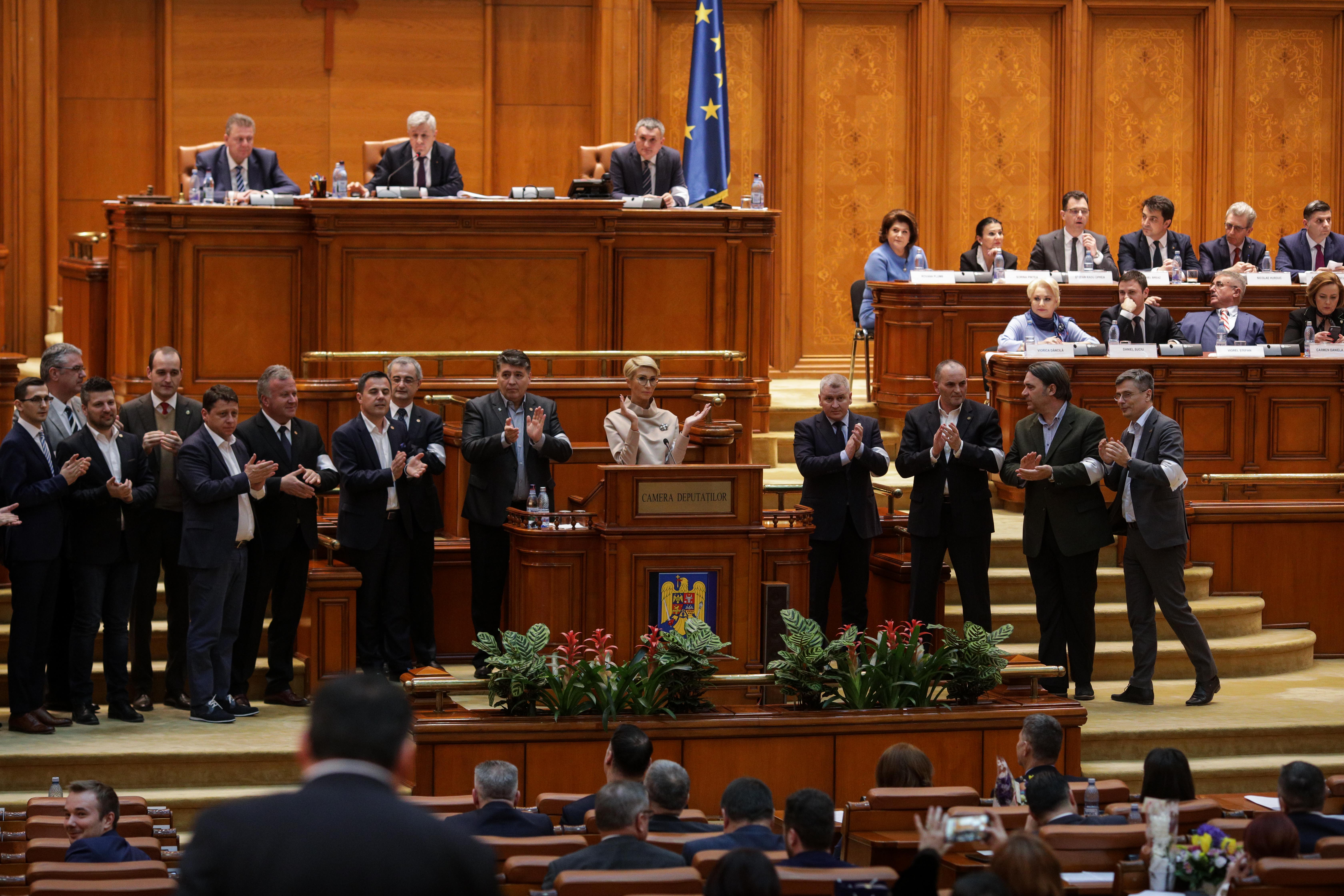 SedinÅ£Äƒ SolemnÄƒ A Parlamentului DedicatÄƒ AniversÄƒrii A 15 Ani De La Aderarea Romaniei La Nato Si A 70 De Ani De La InfiinÅ£area AlianÅ£ei Nord Atlantice