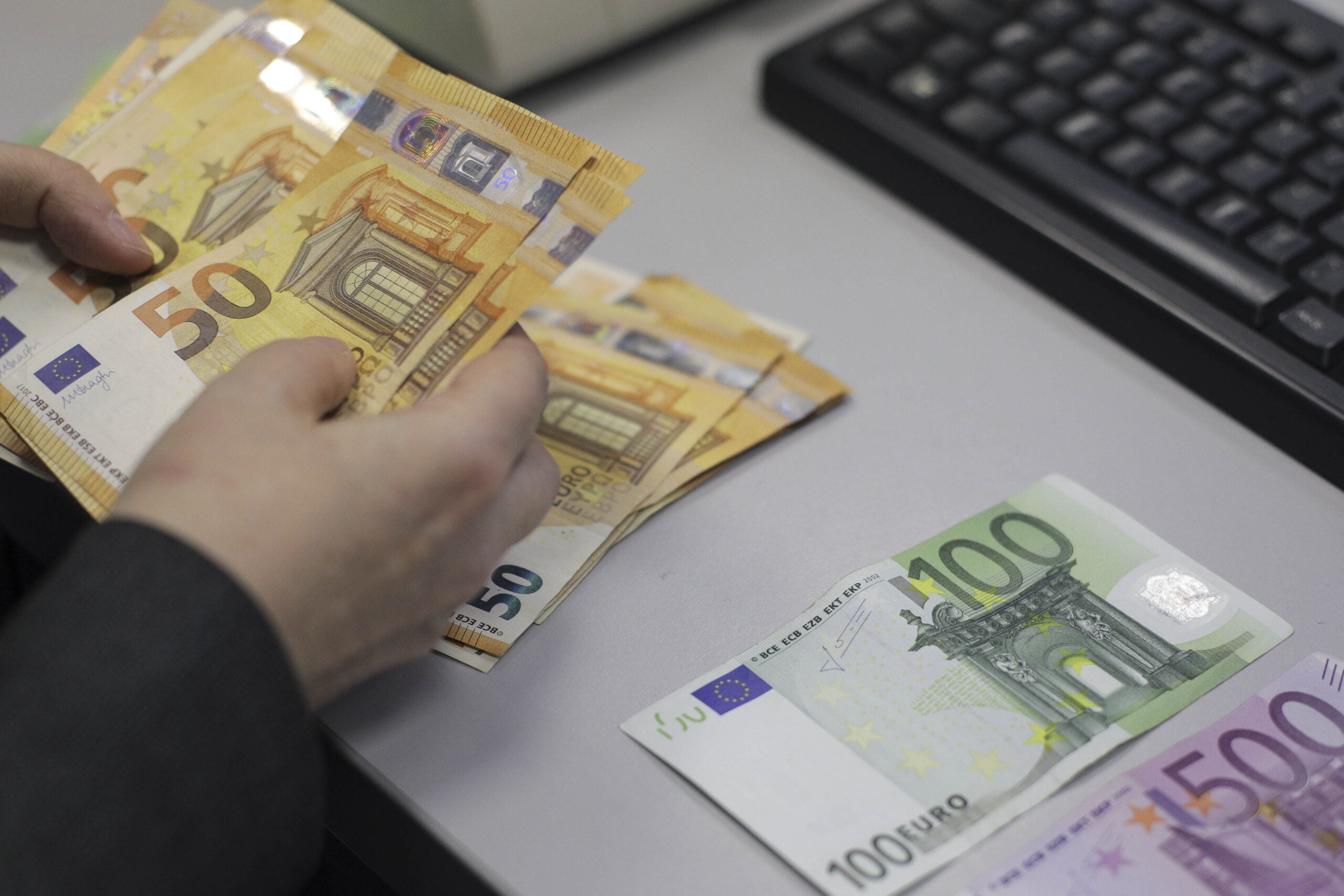 Bancnote Euro / Inquam Photos / Octav Ganea