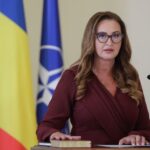 Ceremonie de depunere a jurământului de învestitură a Nataliei Intotero, ministrul Familiei, Tineretului și Egalității de Șanse, la Palatul Cotroceni din București, 19 iulie 2023. Inquam Photos / George Călin