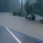 şosea blocată / aluviuni