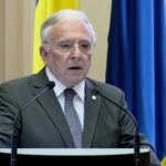 Mugur Isărescu