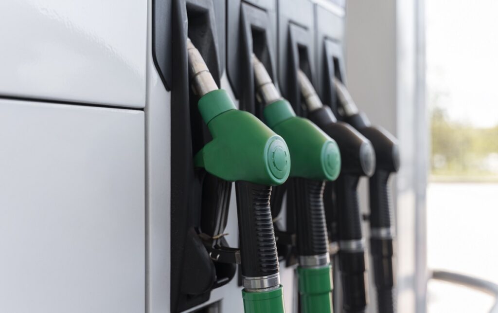 benzinărie pompă motorină benzină carburanţi
