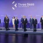 initiativa celor trei mari