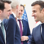 Sebastian Burduja si Emmanuel Macron