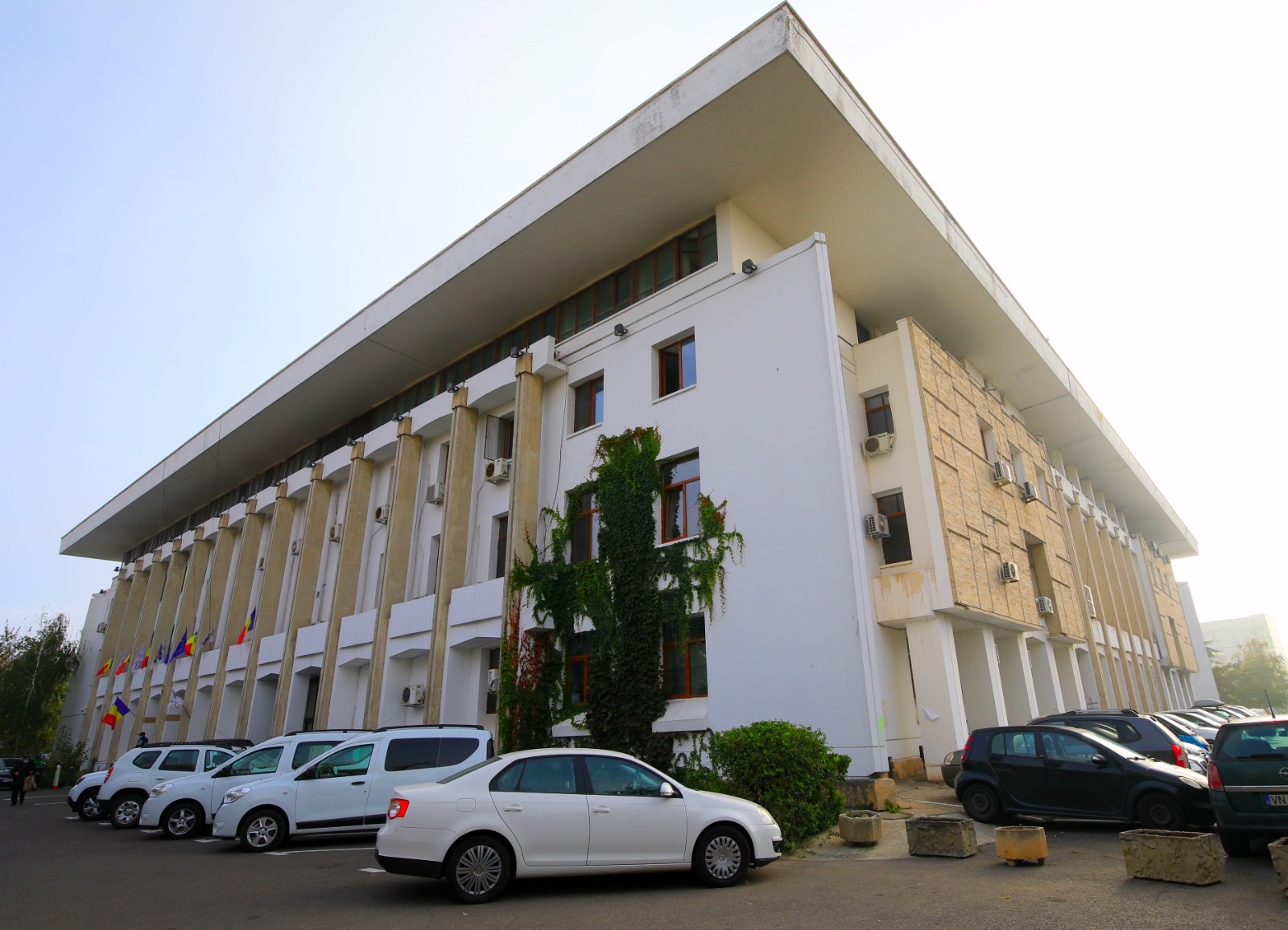 Administratia liberala a Constantei, investitii