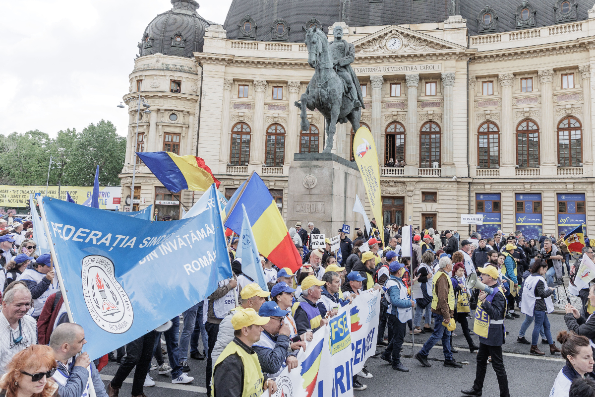 1 Mai: România are mari probleme cu respectarea drepturilor muncitorilor