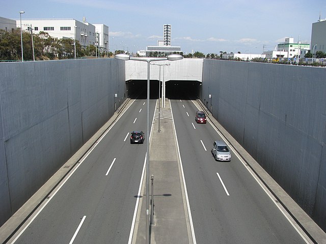 De ce ideea tunelurilor subterane este o soluție la traficul din Capitală. Ce alte orașe implementează deja sistemul