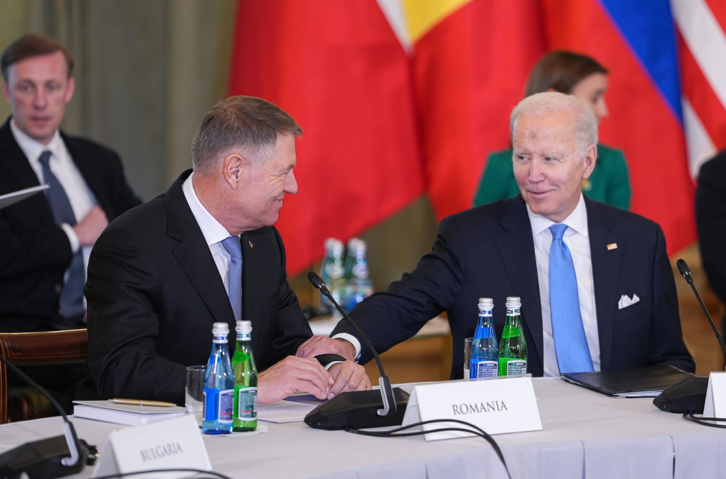 ANALIZĂ Importanța vizitei lui Iohannis la Casa Albă. România, partener solid al SUA pe Flancul Estic