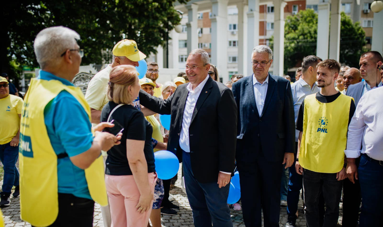 Nicolae Ciucă: Craiova merită o administraţie liberală care să dezvolte oraşul