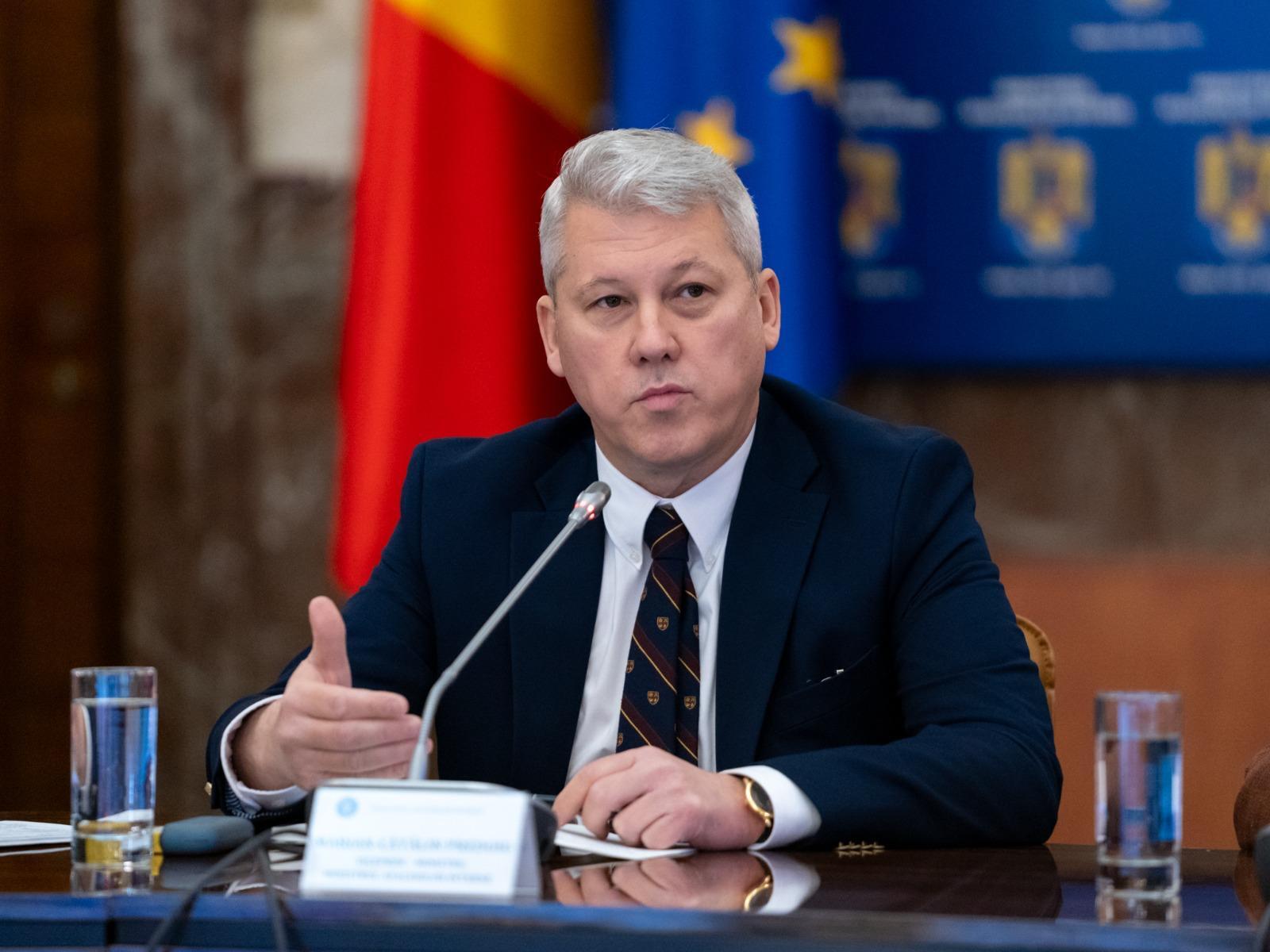 Predoiu, despre aderarea completă la Schengen: Ne luptăm cu ghearele şi cu dinţii