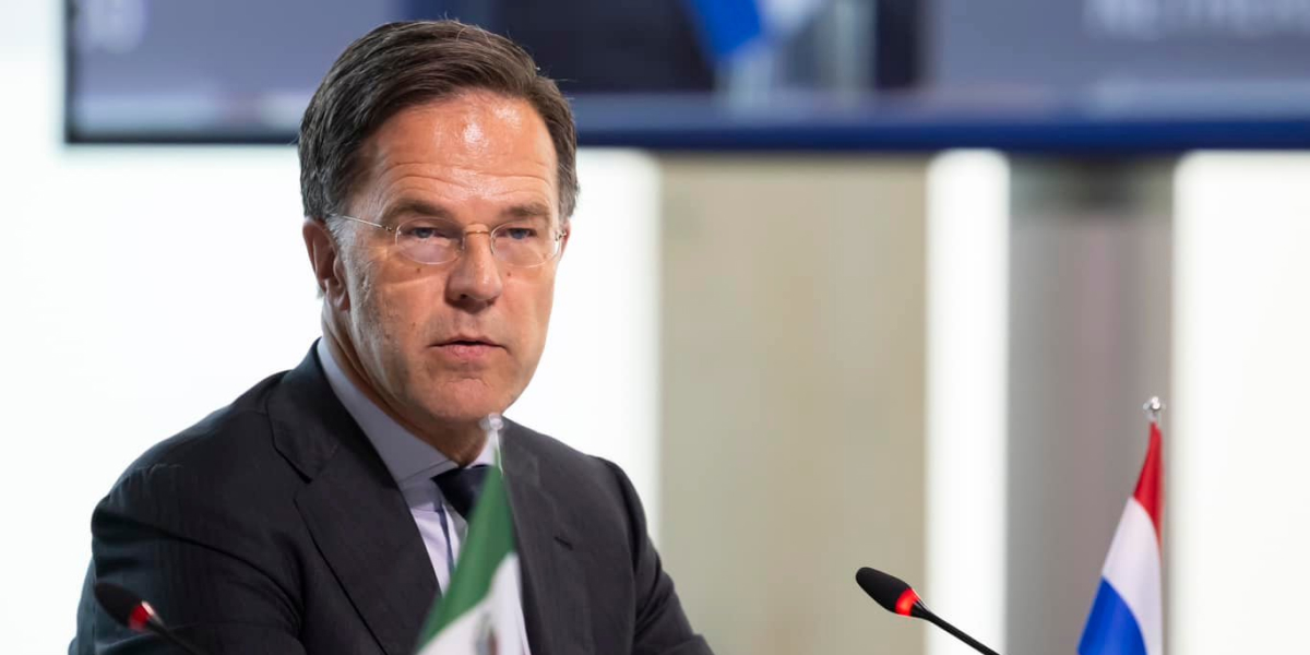 Olandezul Mark Rutte preia conducerea NATO în plină incertitudine