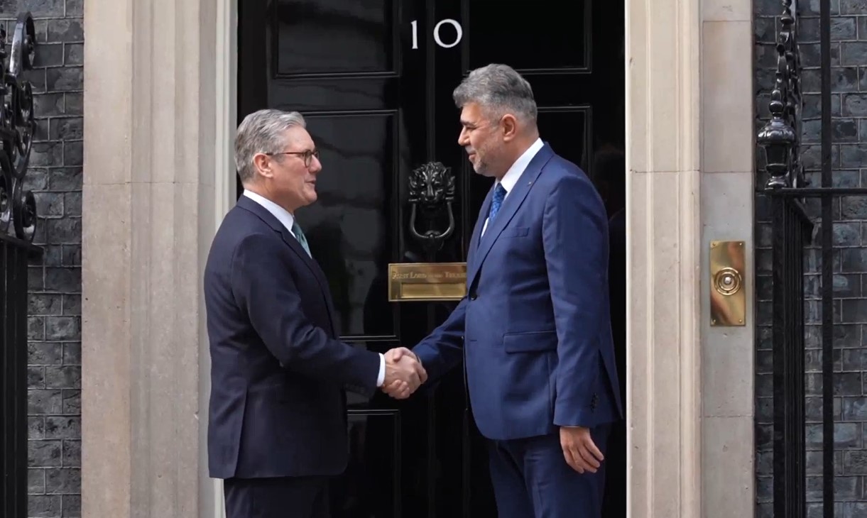 VIDEO Ciolacu, „vizită istorică” în Downing Street: Ne-am axat pe zona de securitate şi economică