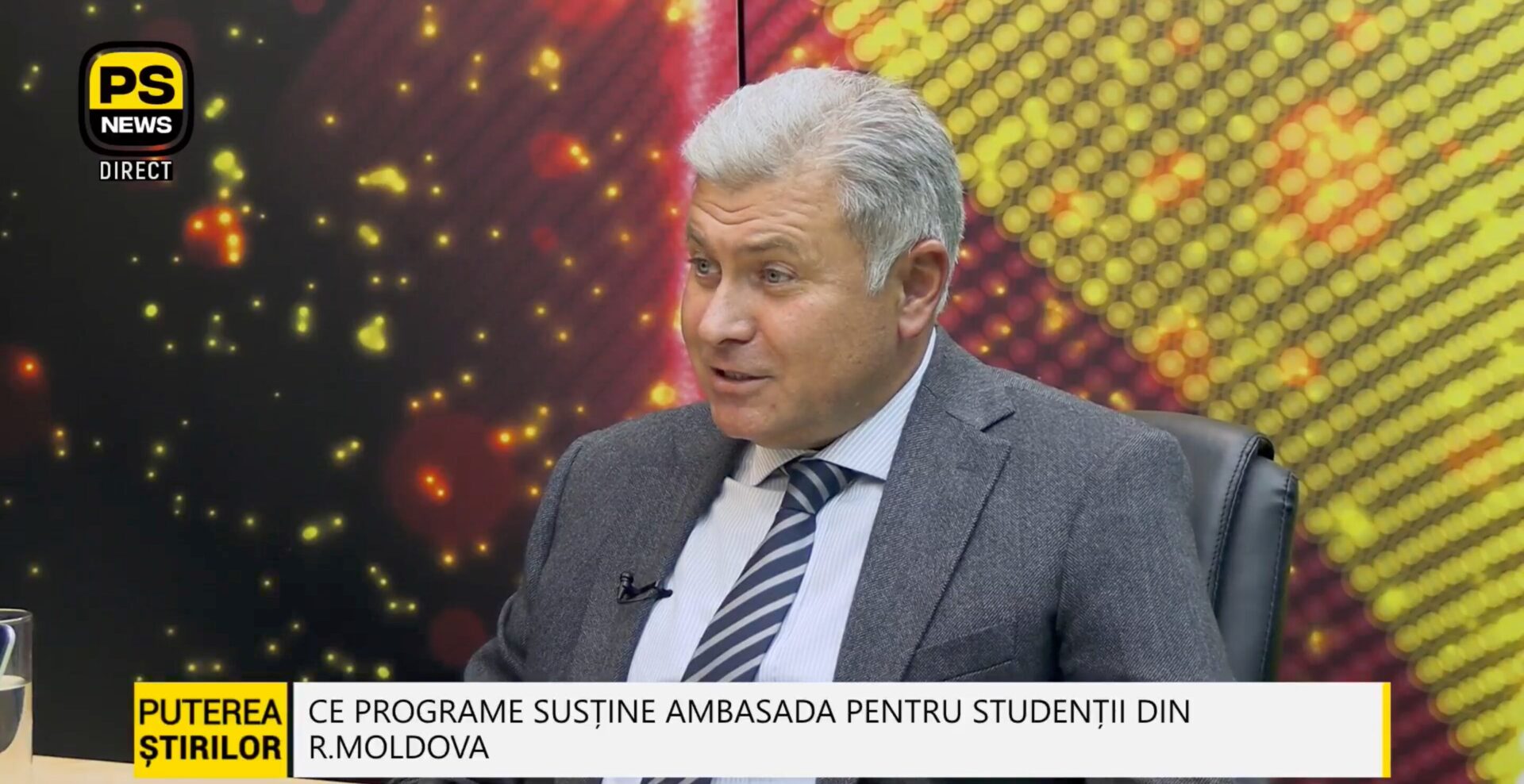 Victor Chirilă, ambasadorul Republicii Moldova la București, discutând despre sprijinul pentru IMM-uri și regimul fiscal pentru IT în cadrul emisiunii Puterea Știrilor