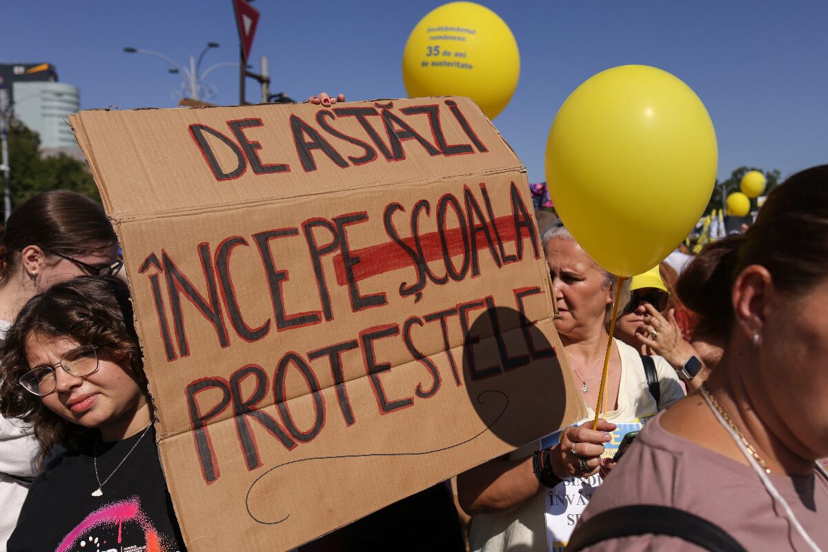 Protestul din școli: toate revendicările profesorilor și cum îi sfidează Nicușor Dan – ce le-a promis în campanie