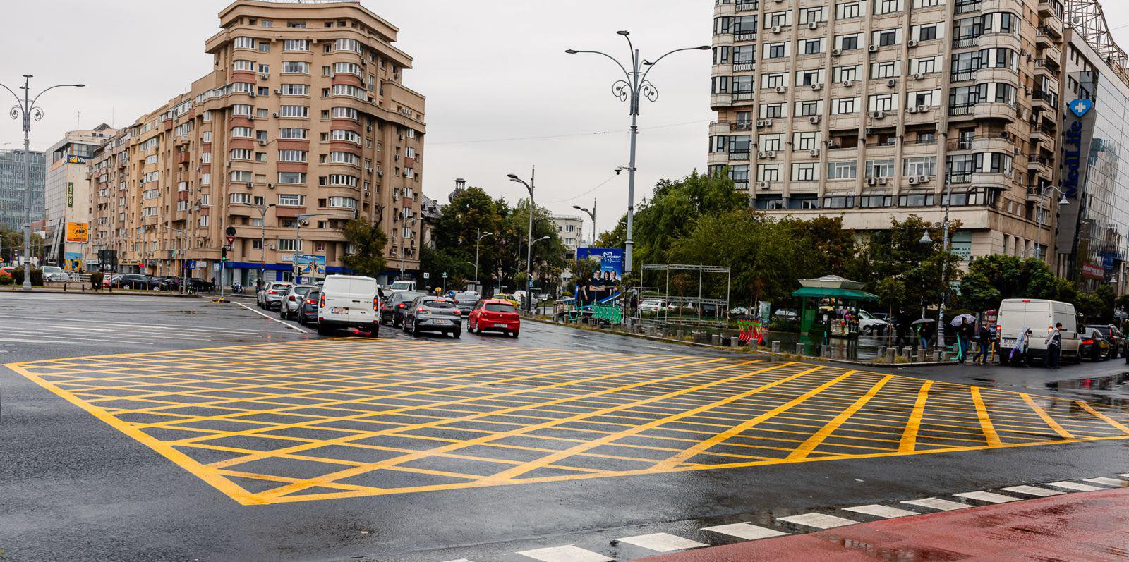 Piața Victoriei marcaj intersecție